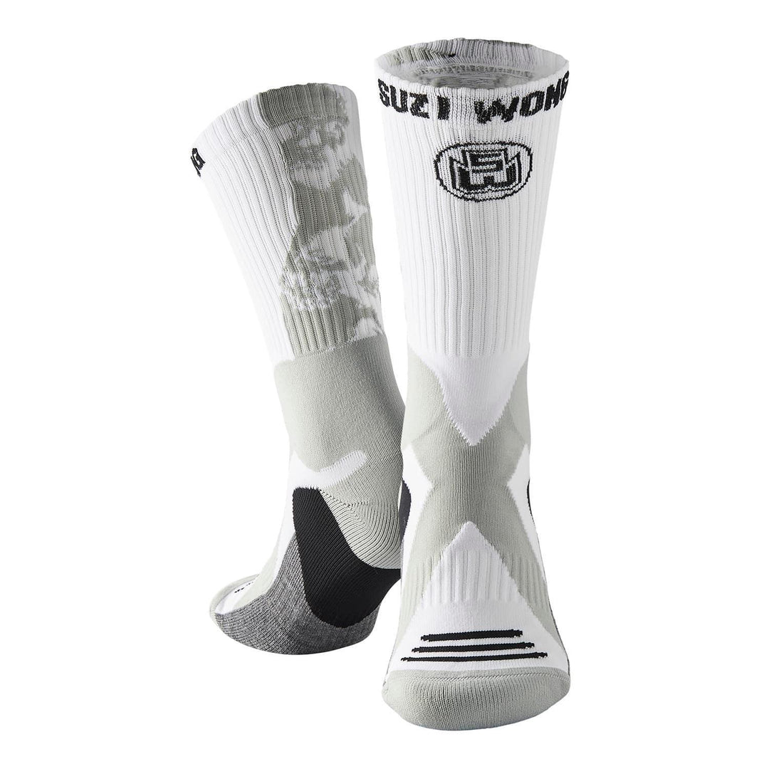 Suzi-Wong-Socks-Skulls-White-and-Grey